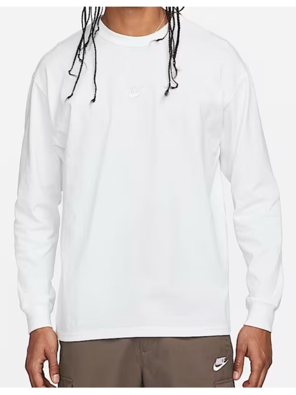 Nike Sportswear Premium Essentials
Men's Long-Sleeve T-Shirt w/Embroidered Logo